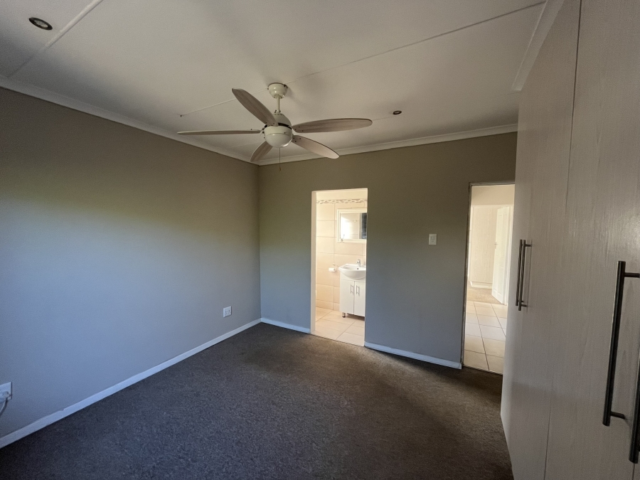 3 Bedroom Property for Sale in Kidds Beach Eastern Cape